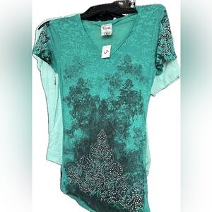 Vocal women’s bling T-shirt!